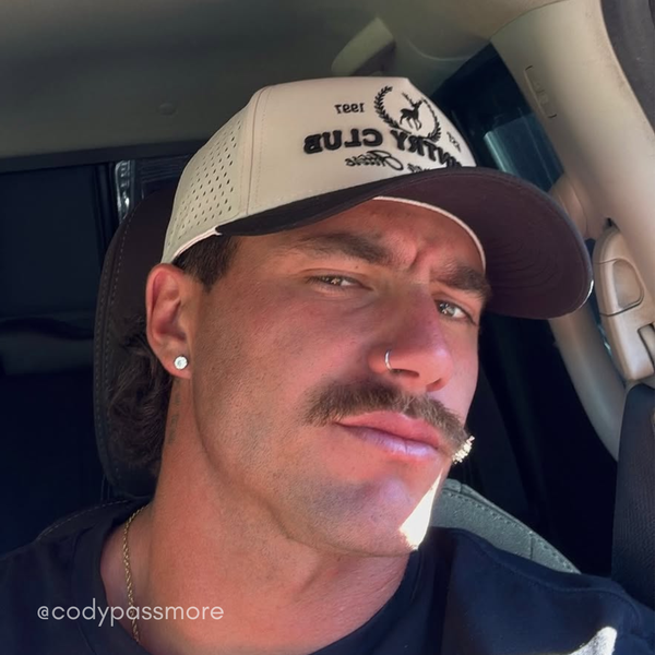 COUNTRY CLUB - BLACK customer photo